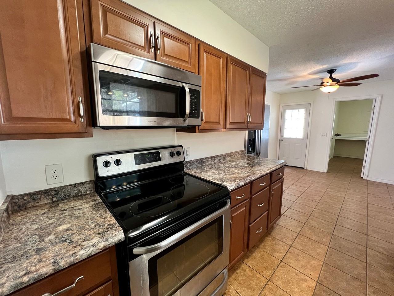 356 Garden Acres Way - Photo 7 of 26