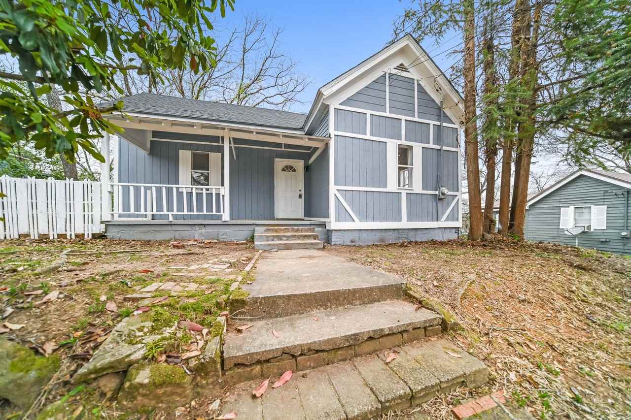 317 N 4th St - Photo 2 of 15