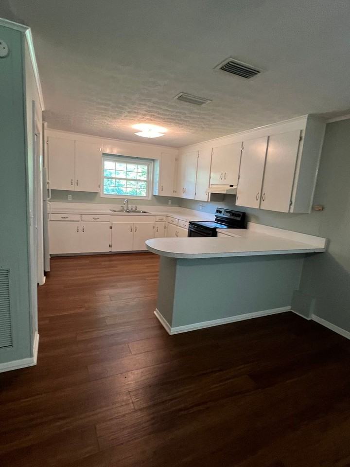 905 Circle Dr #A - Photo 2 of 14