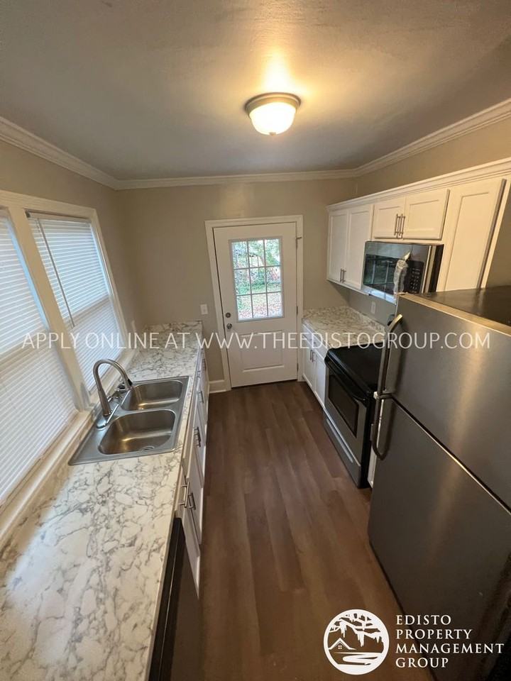 241 Culler St - Photo 3 of 25