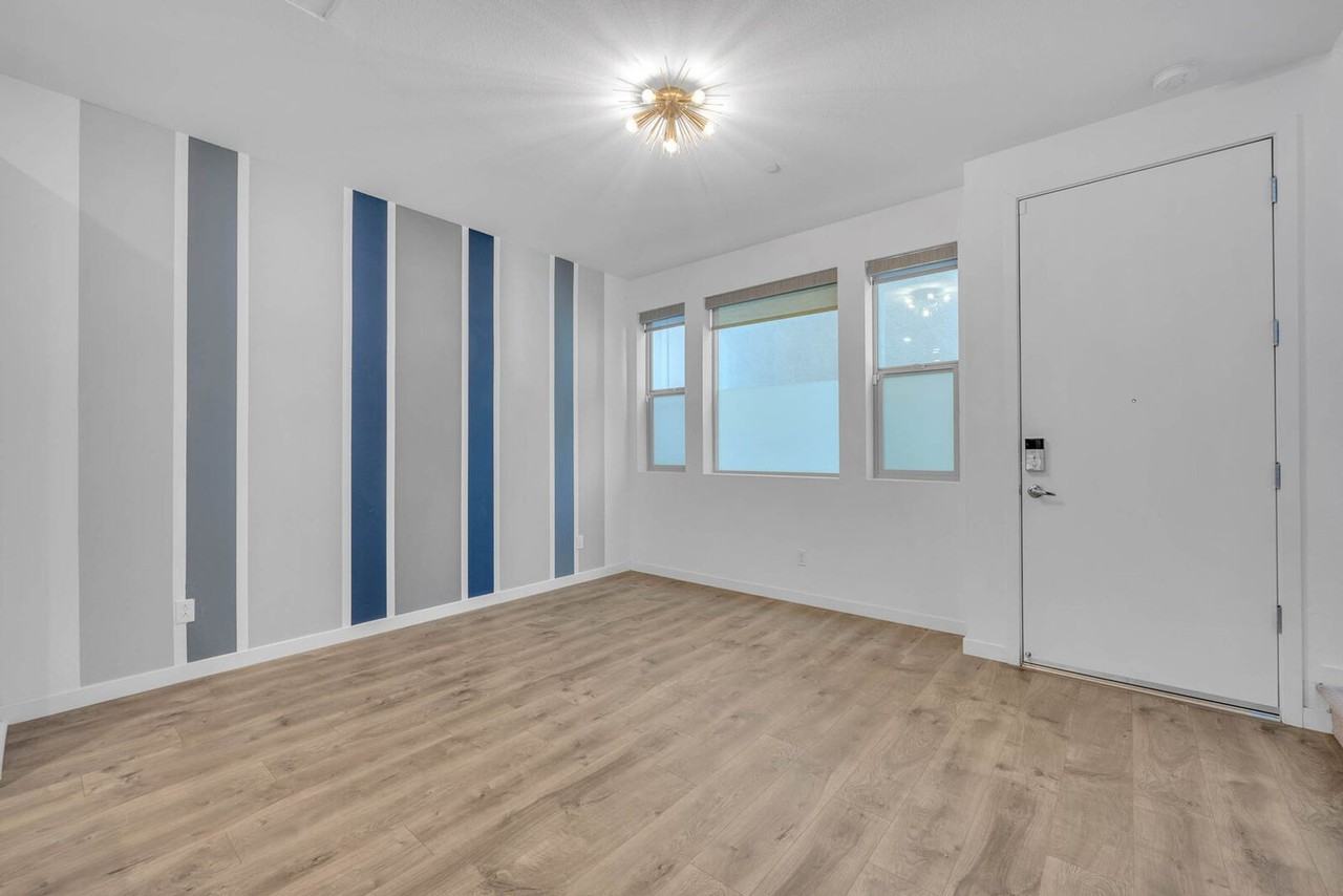 357 Crate Ave - Photo 3 of 24