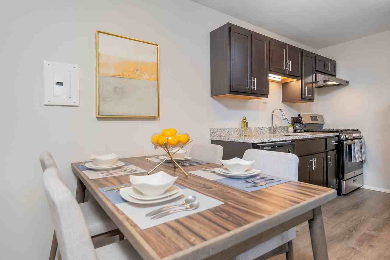 Hoffman Hills Apartments - Photo 2 of 50