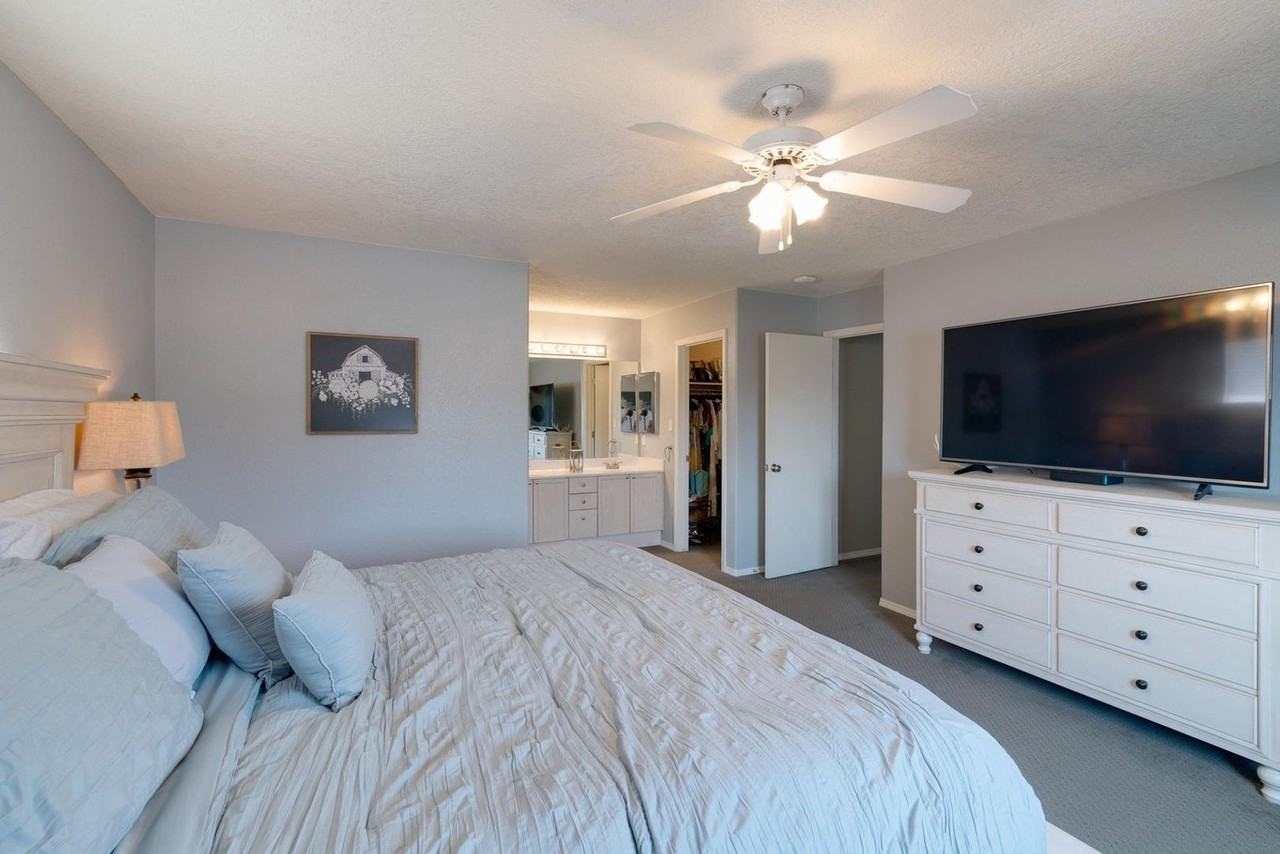 9004 Pumice St Ne - Photo 7 of 18