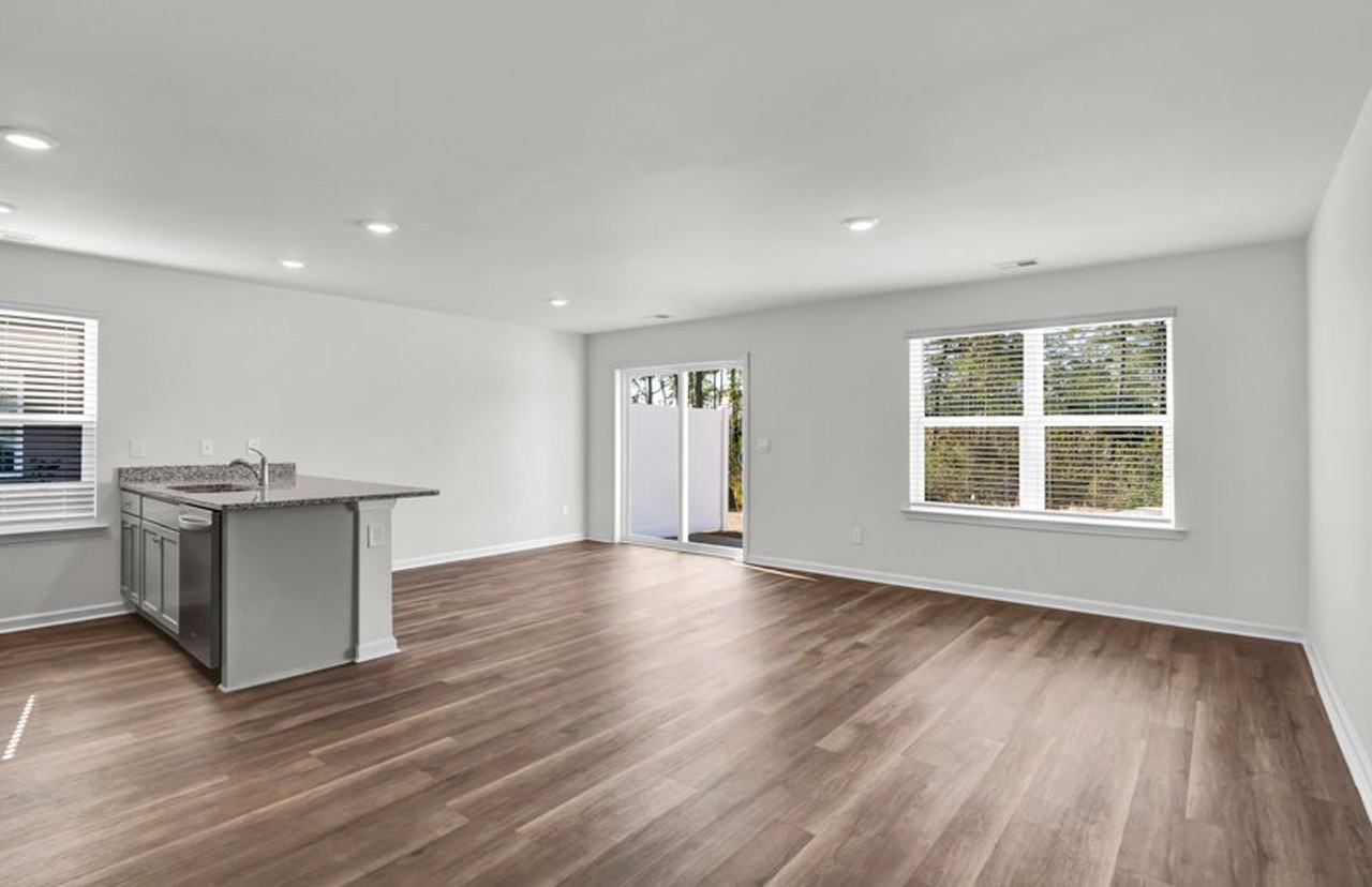 3202 Lobelia Ln - Photo 5 of 44