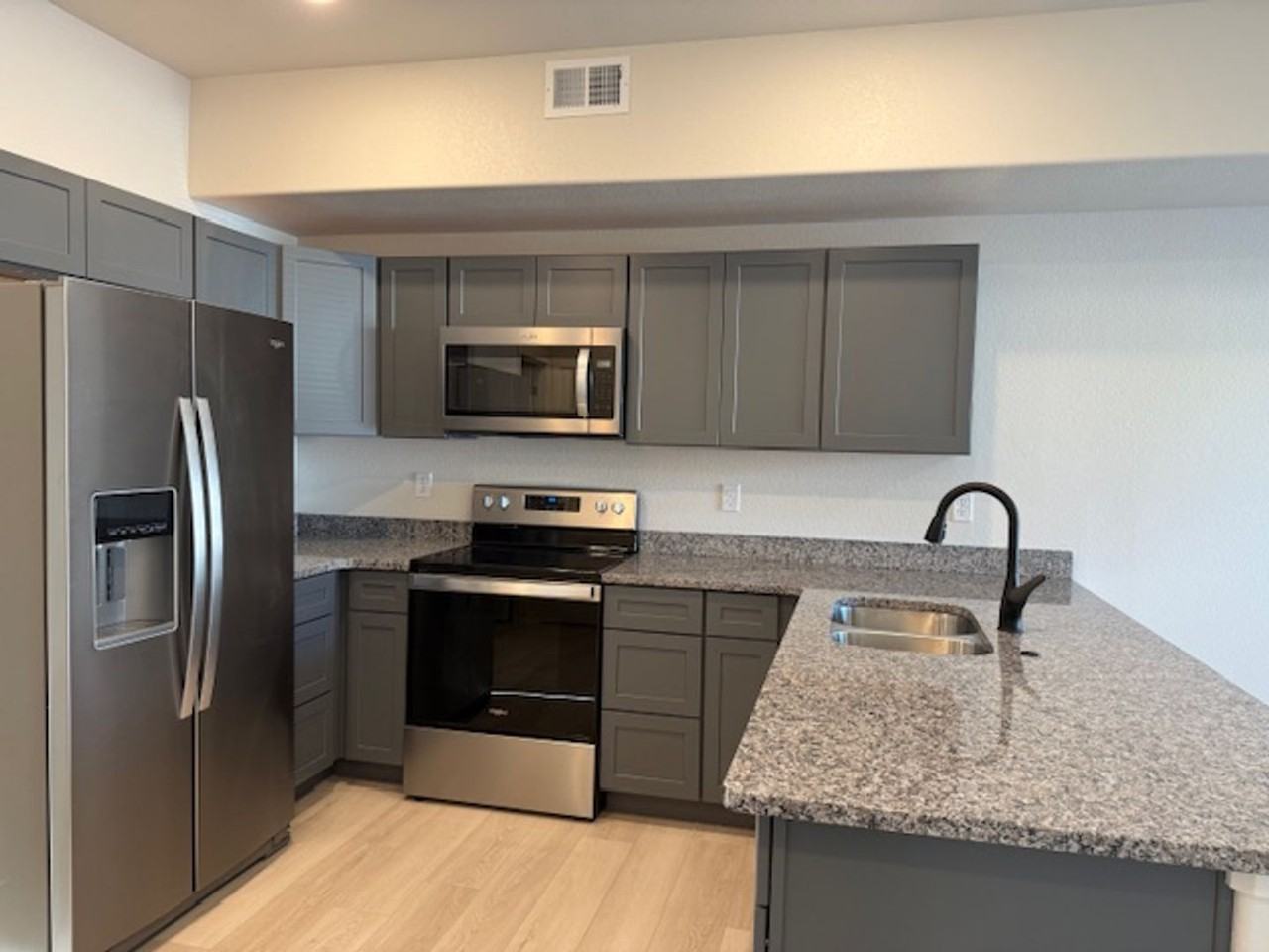 1521 Carol Ann Way - Photo 3 of 24