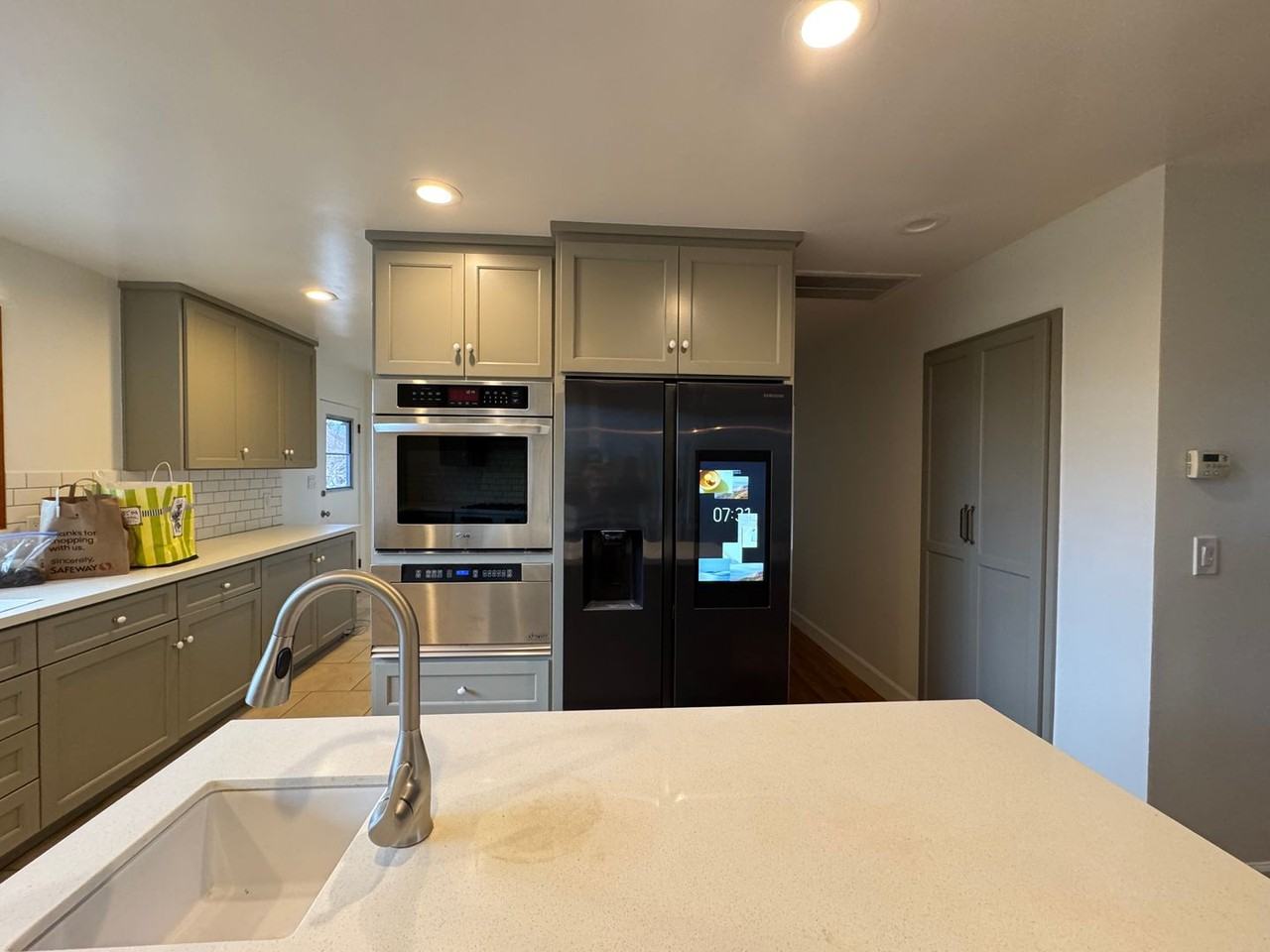 9705 Monroe Ave - Photo 3 of 18