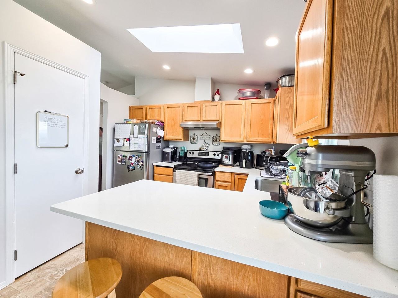 6414 69th Dr Ne - Photo 6 of 18