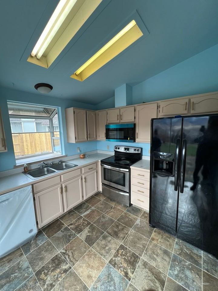 6066 Citation Ct - Photo 2 of 15