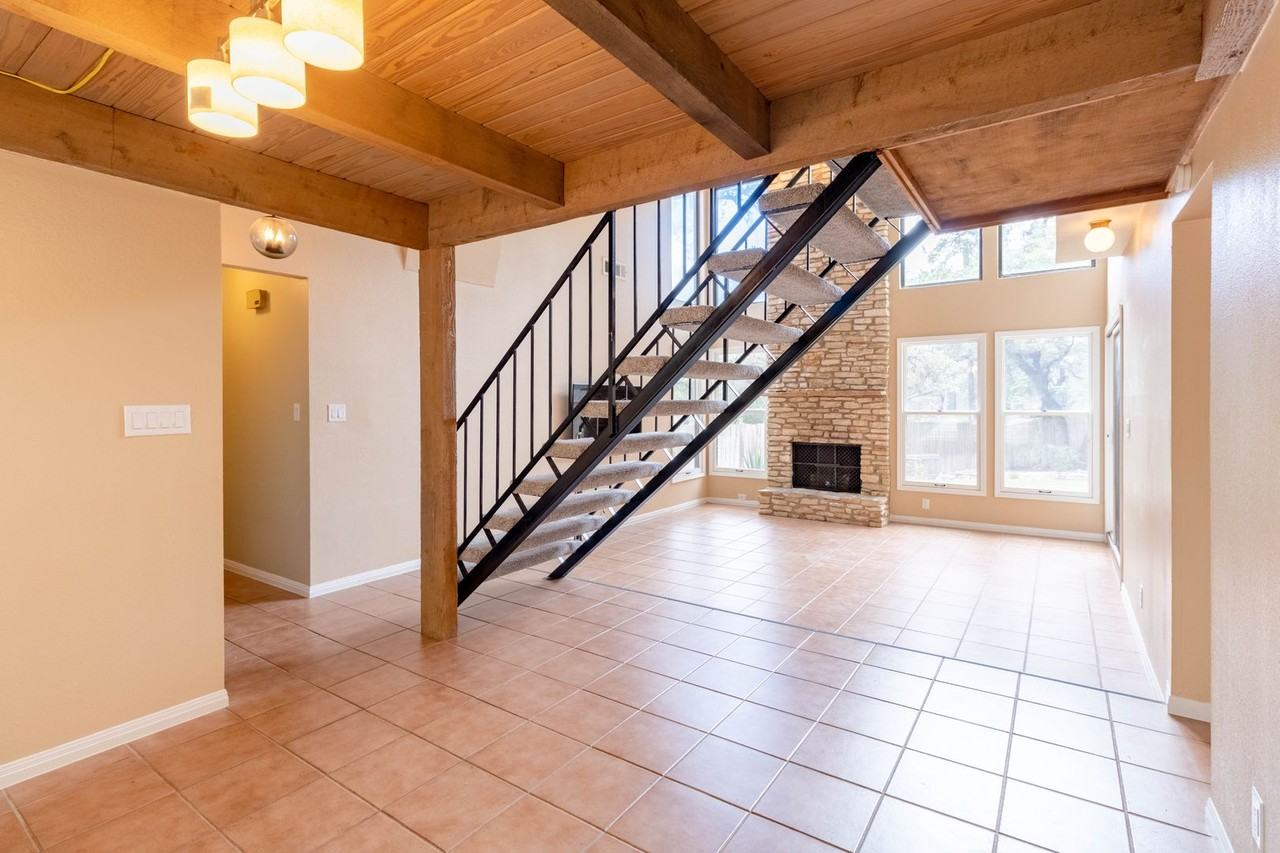 6103 Shadow Valley Dr - Photo 5 of 36