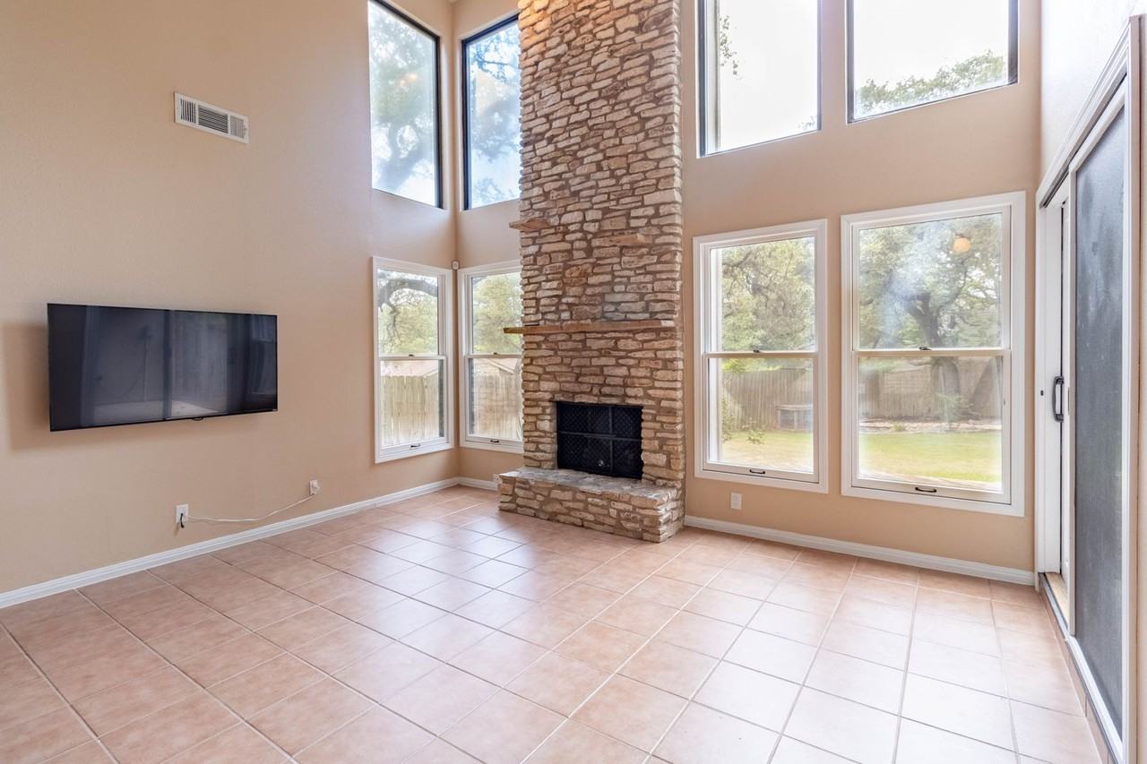 6103 Shadow Valley Dr - Photo 7 of 36