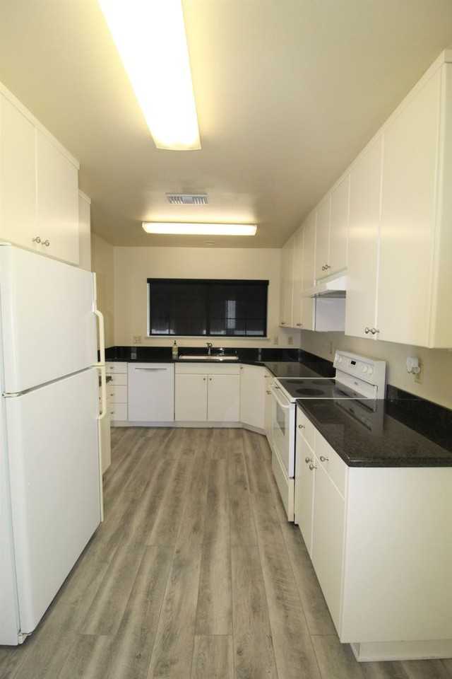 281 S Brent St - Photo 7 of 27