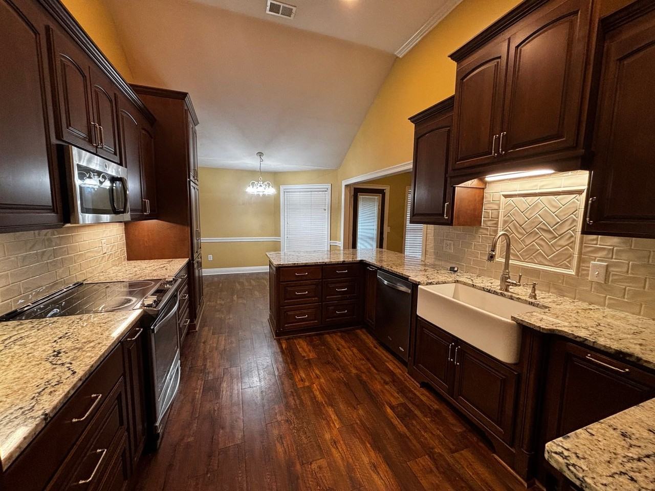 538 Brighton Cir - Photo 5 of 20