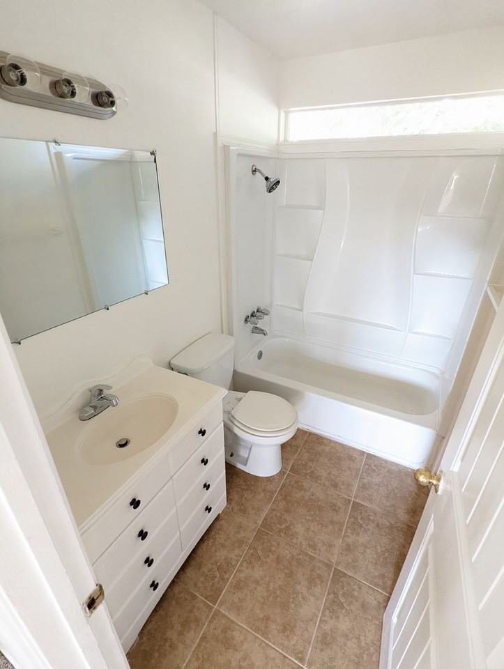 3536 Willow Hills Cir - Photo 3 of 12