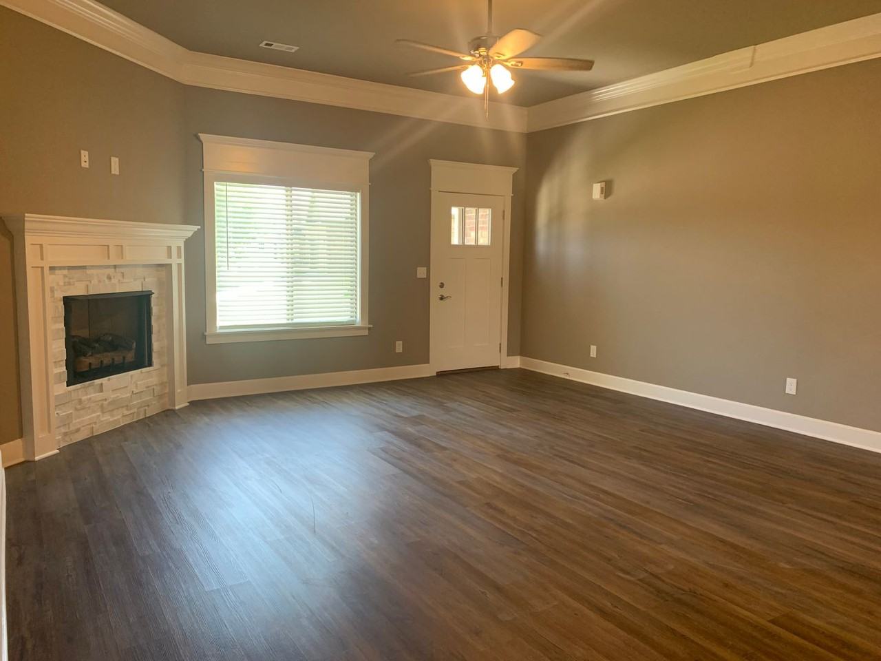 537 Buckboard Rd - Photo 3 of 20