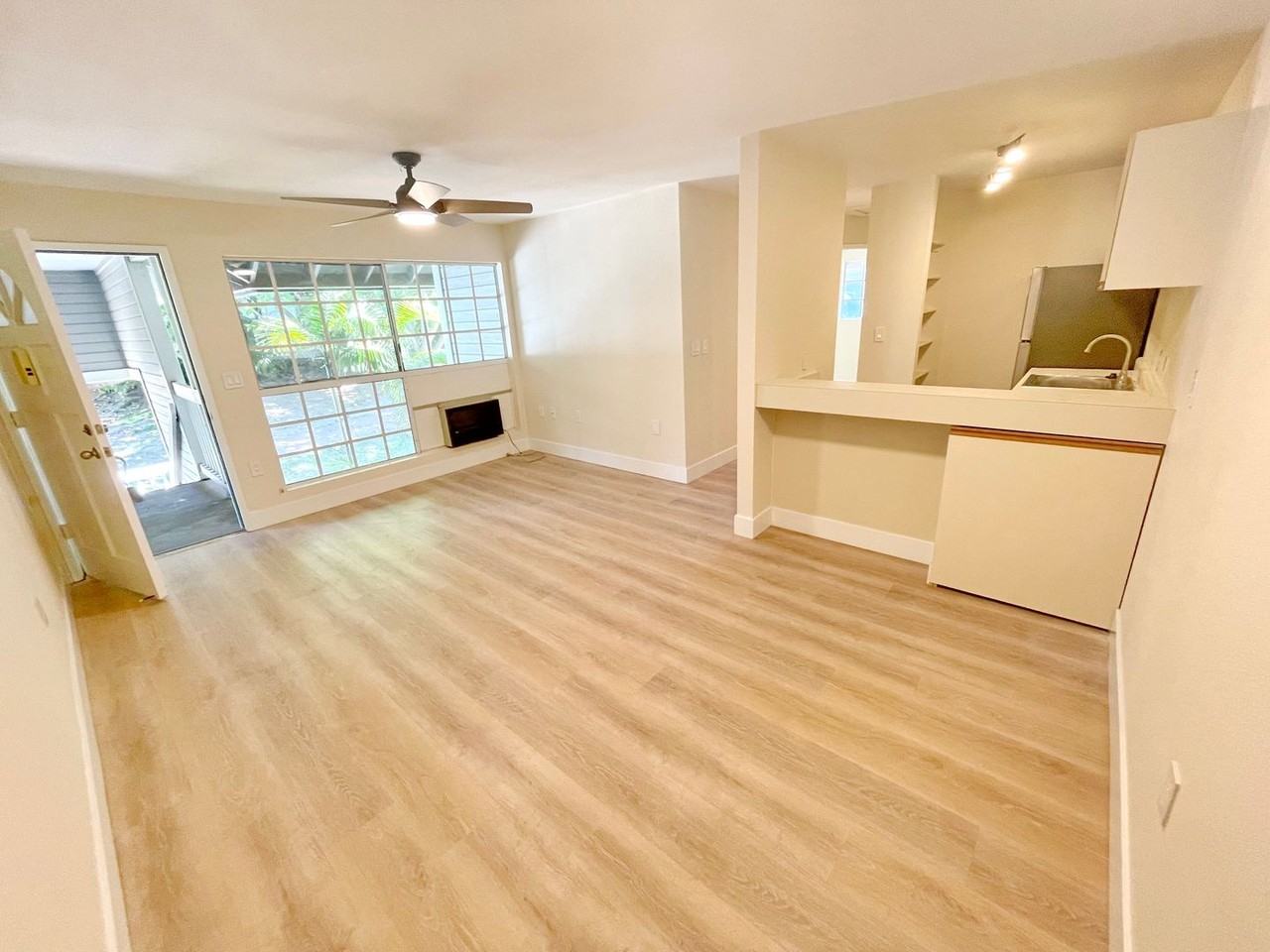 160 Keonekai Rd #14-205 - Photo 4 of 20