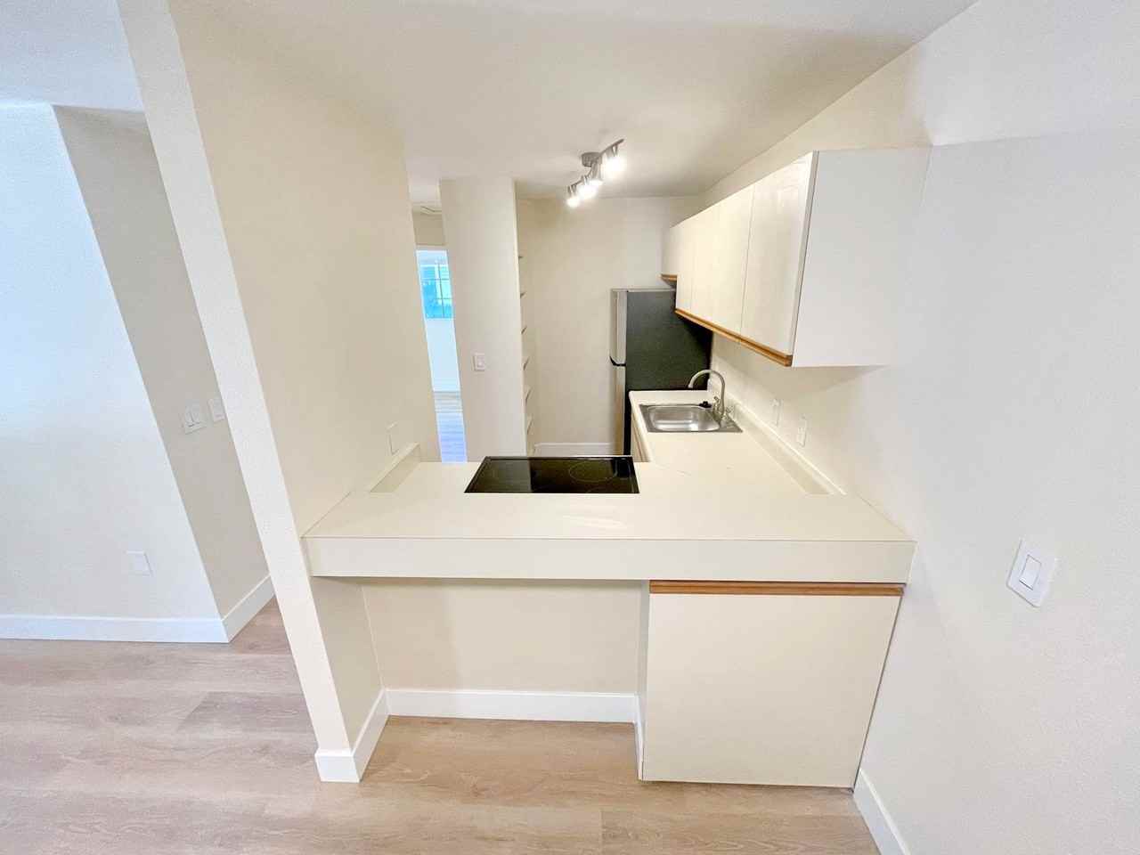 160 Keonekai Rd #14-205 - Photo 6 of 20