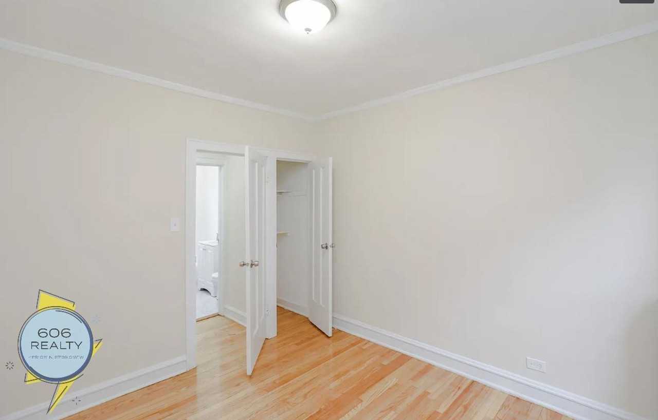 Beautiful Berwyn Apartments on Grove! - Photo 7 of 13