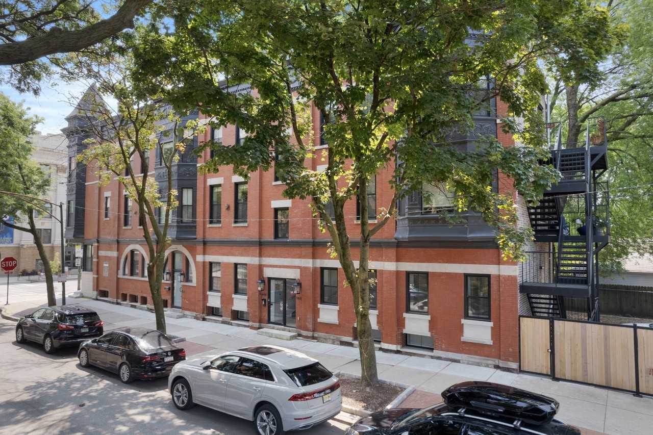 1405-07 W. Belden / 2258 N. Southport - Photo 2 of 10