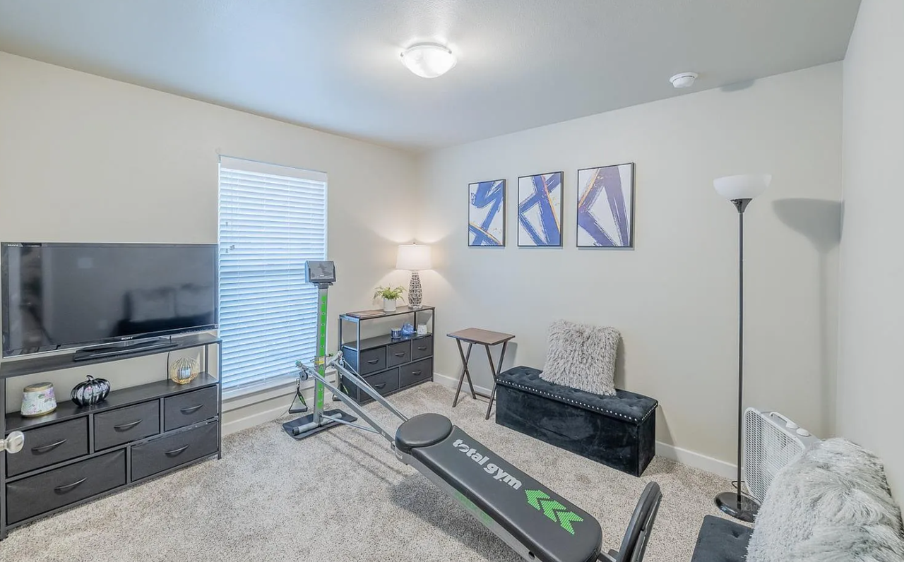 1618 135th St - Photo 7 of 19