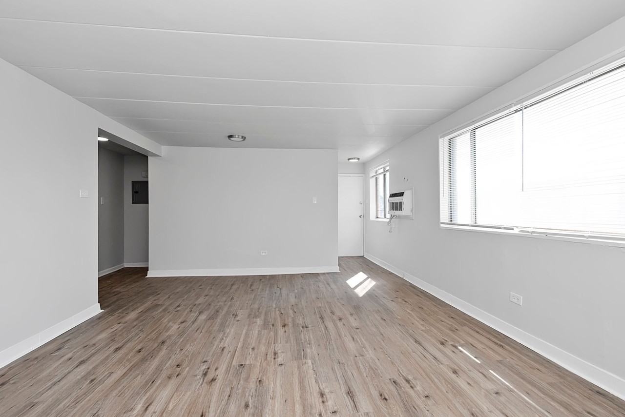 3137-3141 W. 41st Street - Photo 4 of 8