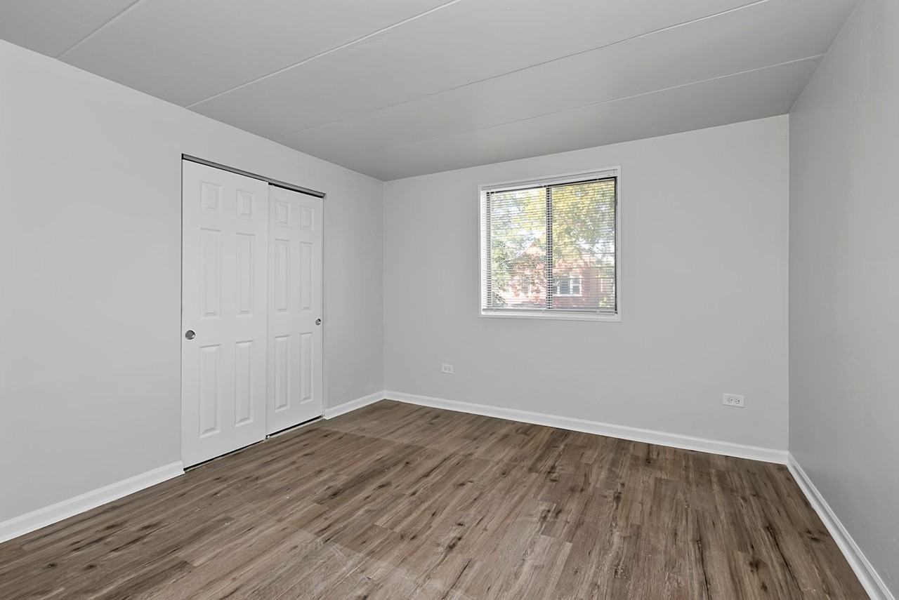 3137-3141 W. 41st Street - Photo 7 of 8