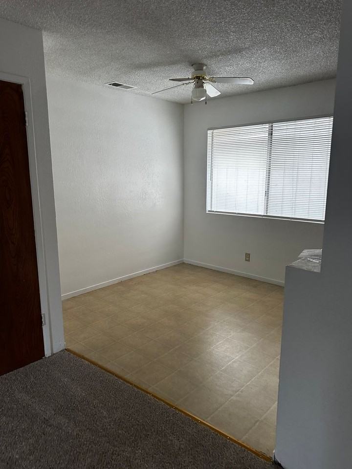 8865 Amapoa Ave #C - Photo 5 of 14