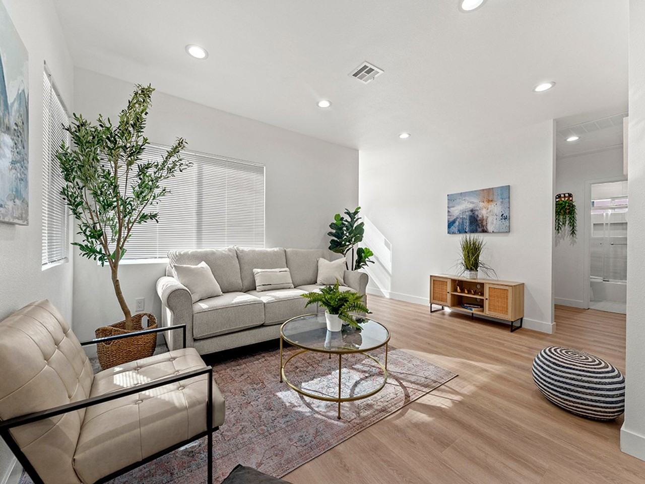 1411 West 7th Street - Photo 7 of 13