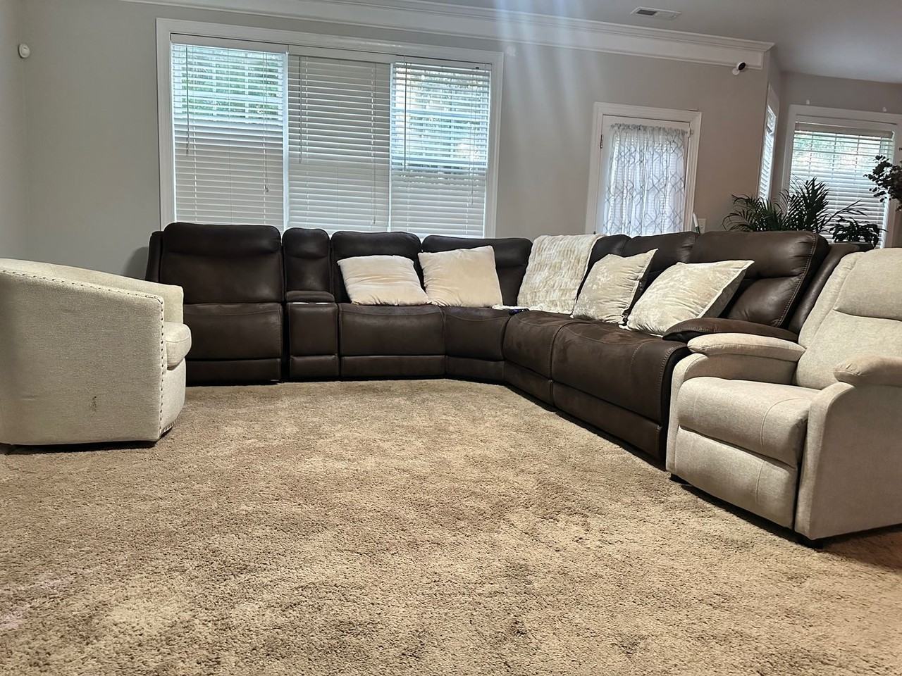 8505 Delamere Ln - Photo 6 of 23