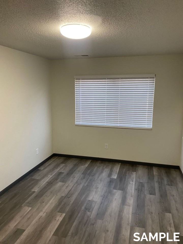 Rose Hill Apartments - Photo 3 of 27