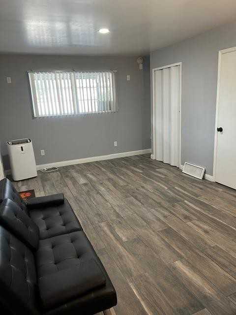 443 1/2 Terry Ln - Photo 3 of 9