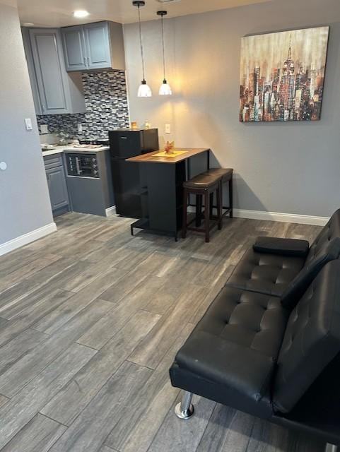 443 1/2 Terry Ln - Photo 4 of 9