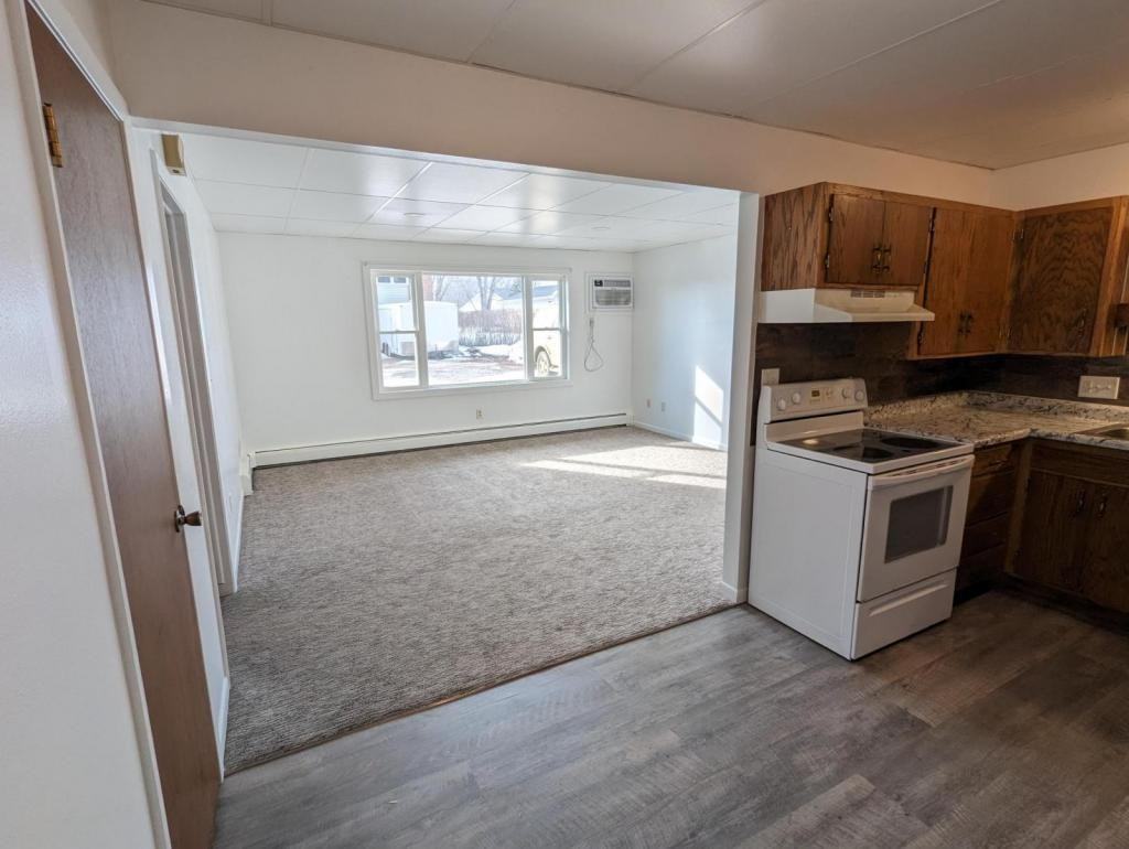 121 N 18th St - Photo 3 of 13