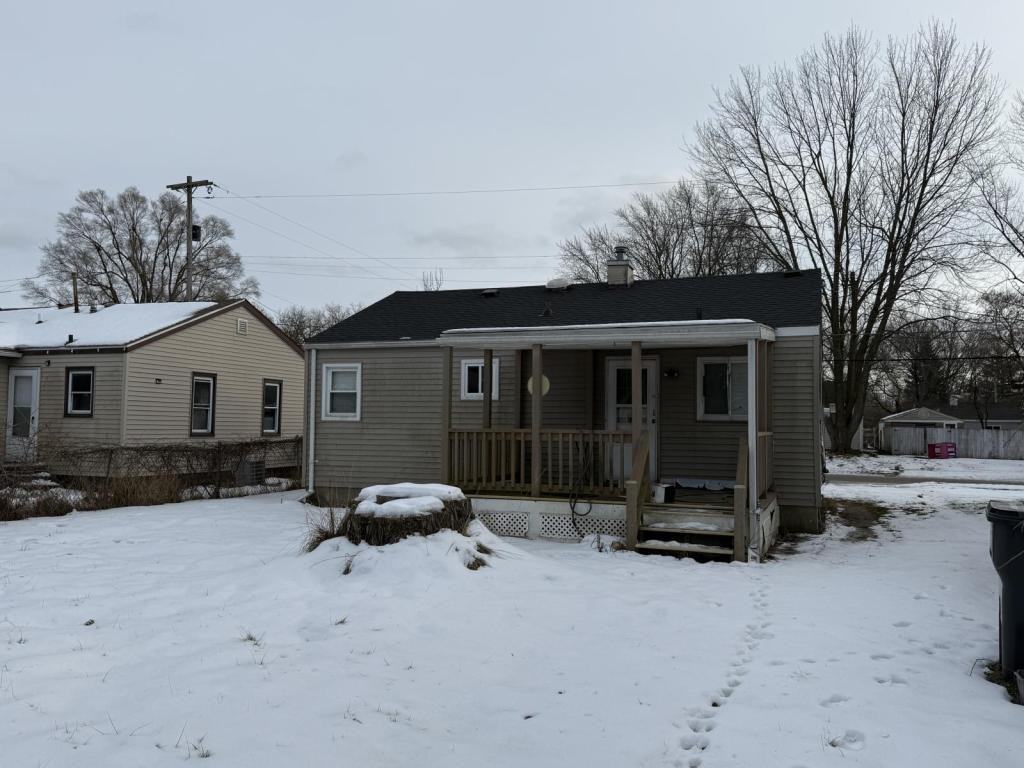 2921 Colorado Ave - Photo 2 of 11