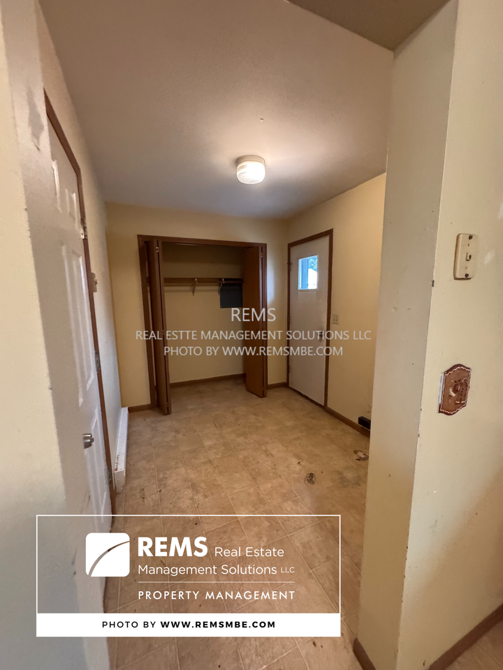 1533 1531/1 19th St - Photo 2 of 8