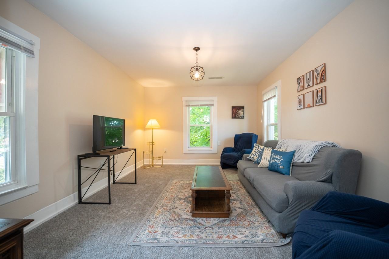 1361 W North Bend Rd #2 - Photo 5 of 37