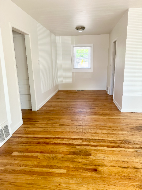 720 E 17th St Apt A - Photo 3 of 11