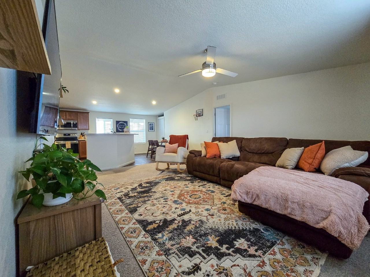 35821 W Montecito Ave - Photo 3 of 26