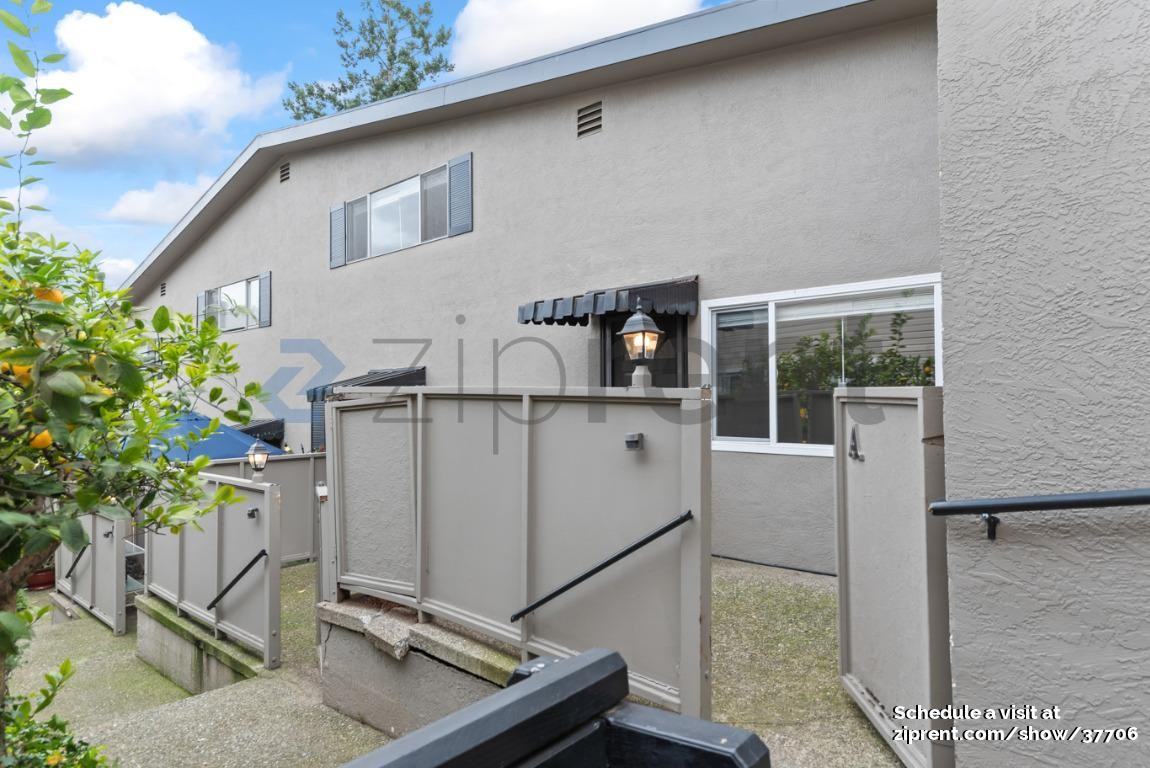 371 Somerset Rd #A - Photo 4 of 25
