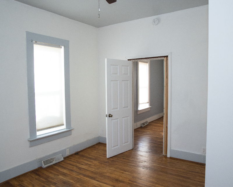 1404 Lucas Ave - Photo 3 of 21
