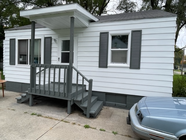 1332 Cutler St - Photo 2 of 12