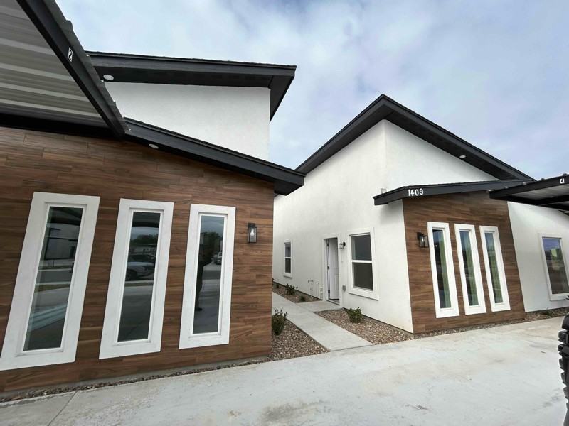 1409 S Michigan St #1-3