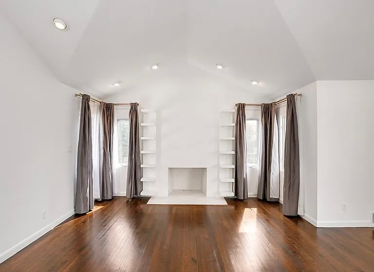 305 Woodcliff Rd - Photo 2 of 15