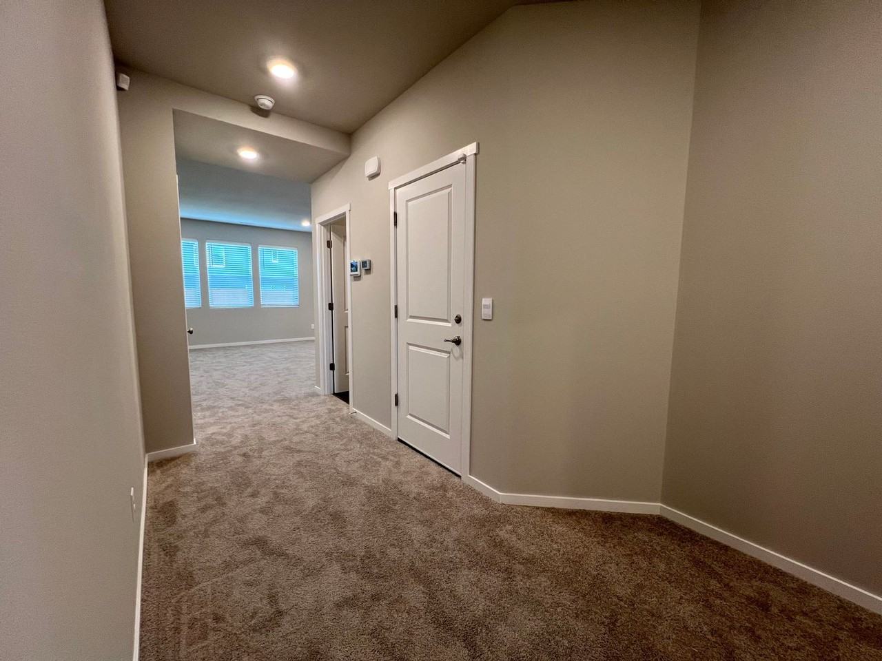 3105 Wrangler Dr - Photo 5 of 31