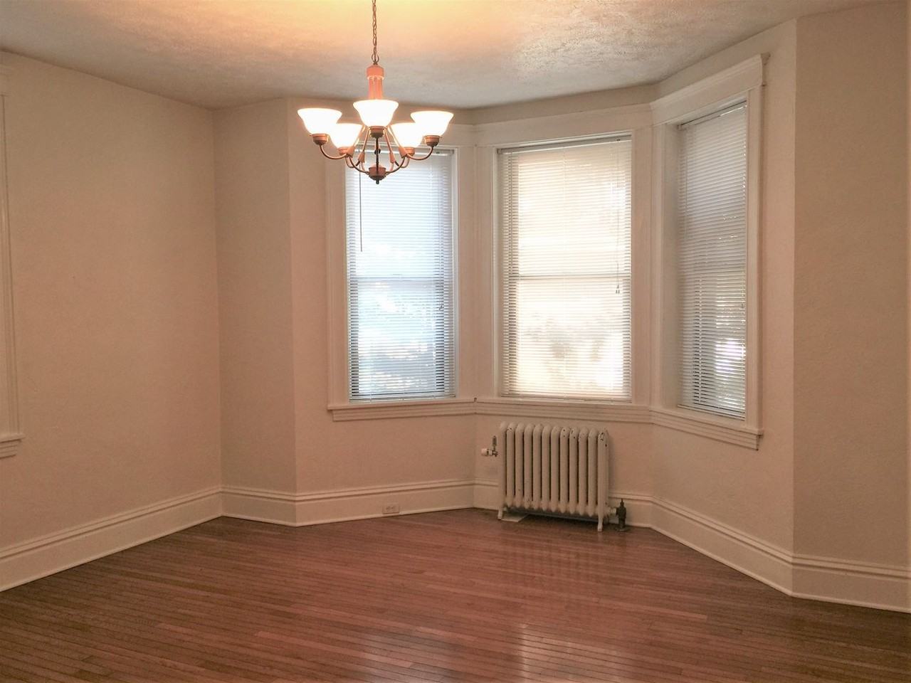 Sycamore - Photo 4 of 24