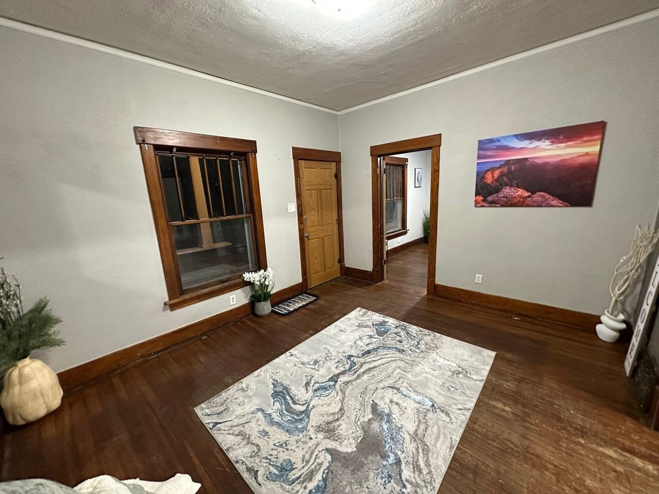 112 Madison St - Photo 4 of 24