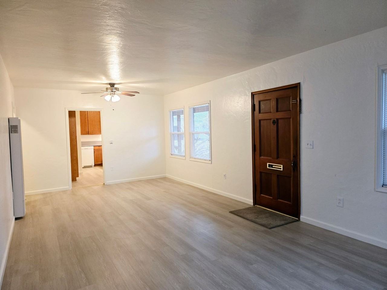 1842 2nd St - Photo 3 of 21