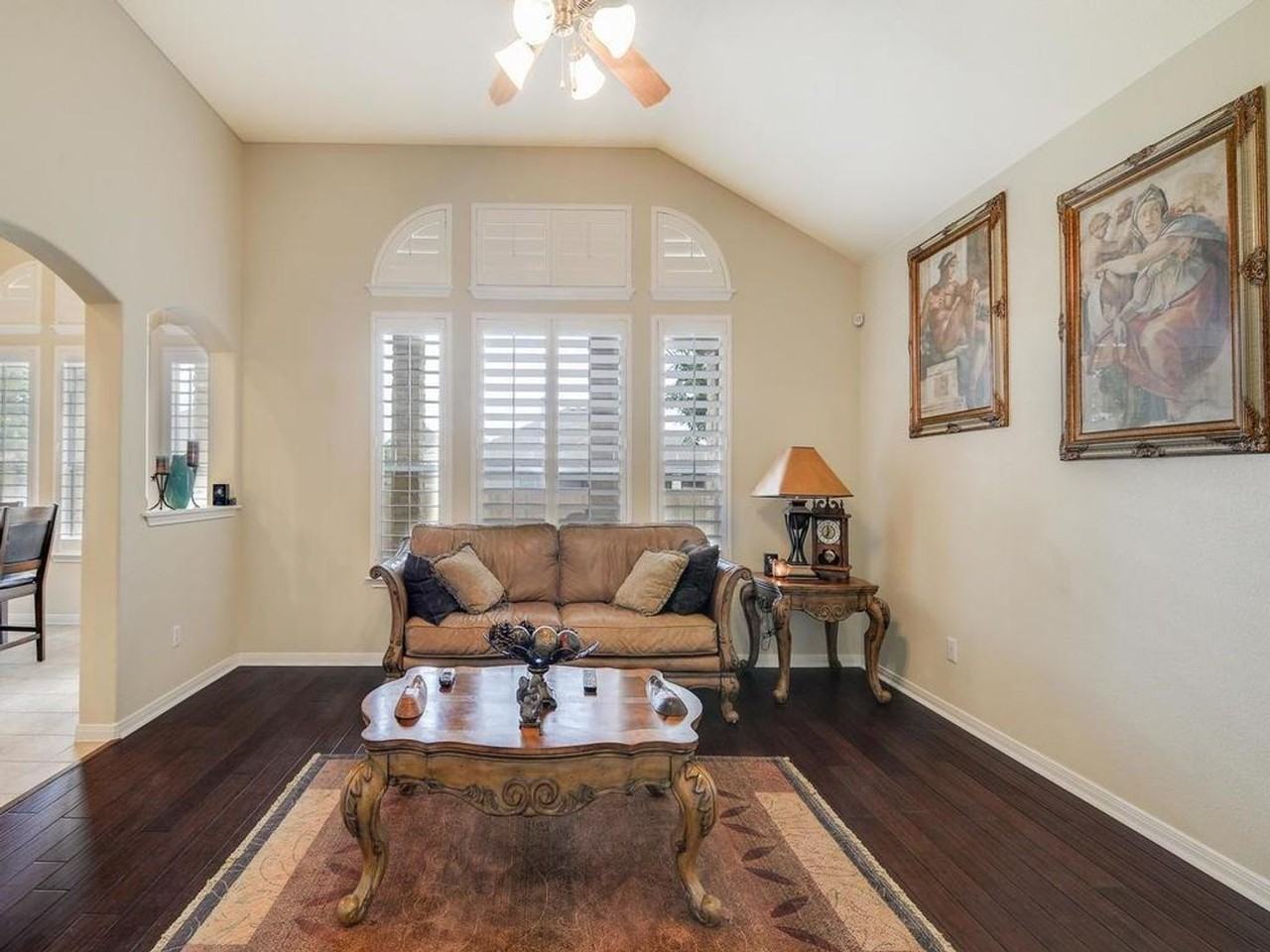 2209 Settlers Park Loop - Photo 3 of 28