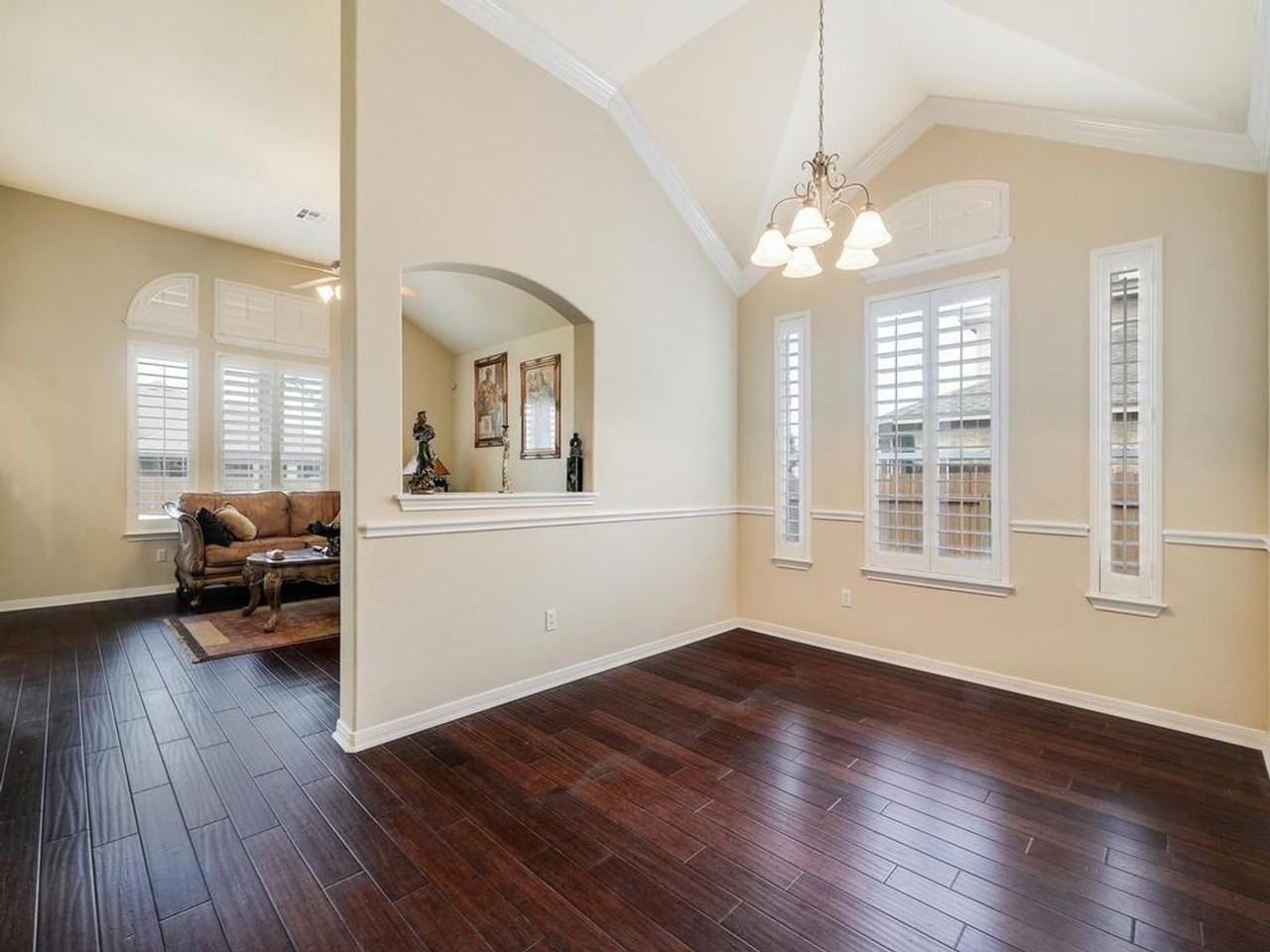 2209 Settlers Park Loop - Photo 4 of 28