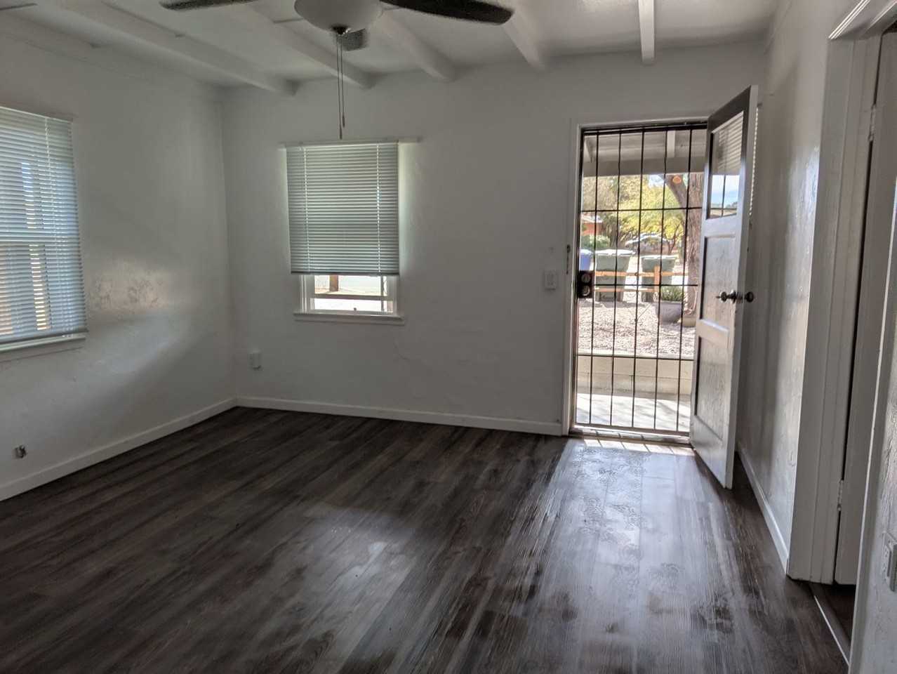 4129 E Lee St - Photo 5 of 18