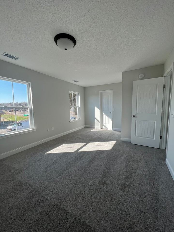 20 Centennial Ct - Photo 7 of 36